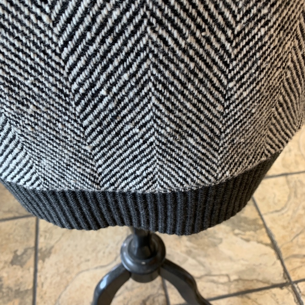 Womenās jacket - Picture 6 of 8
